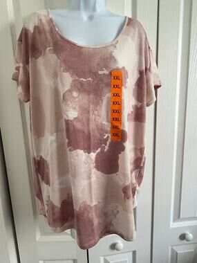 NWT Alternative Women's XXL Blush Watercolor Print Scoop Neck Short Sleeve Tee